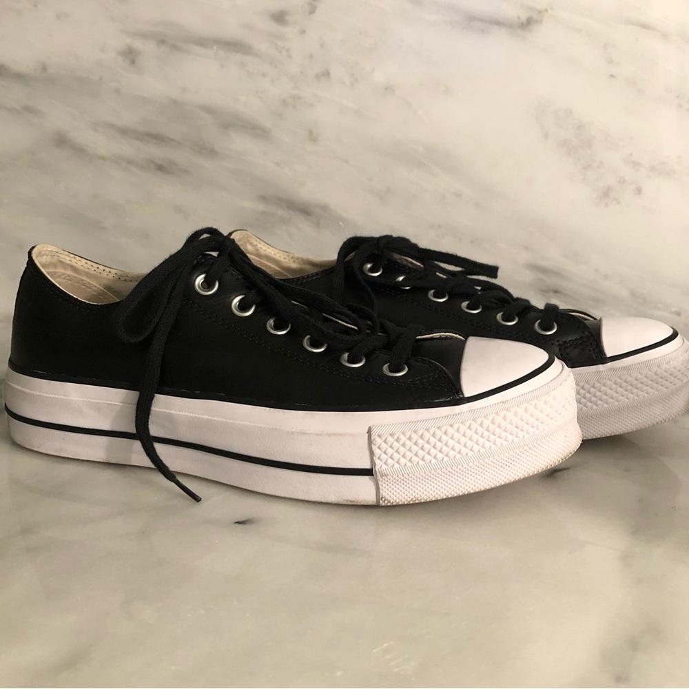 Converse Chuck Taylor Women’s Black All Star Leather Lift Platform Sneakers 8.5
